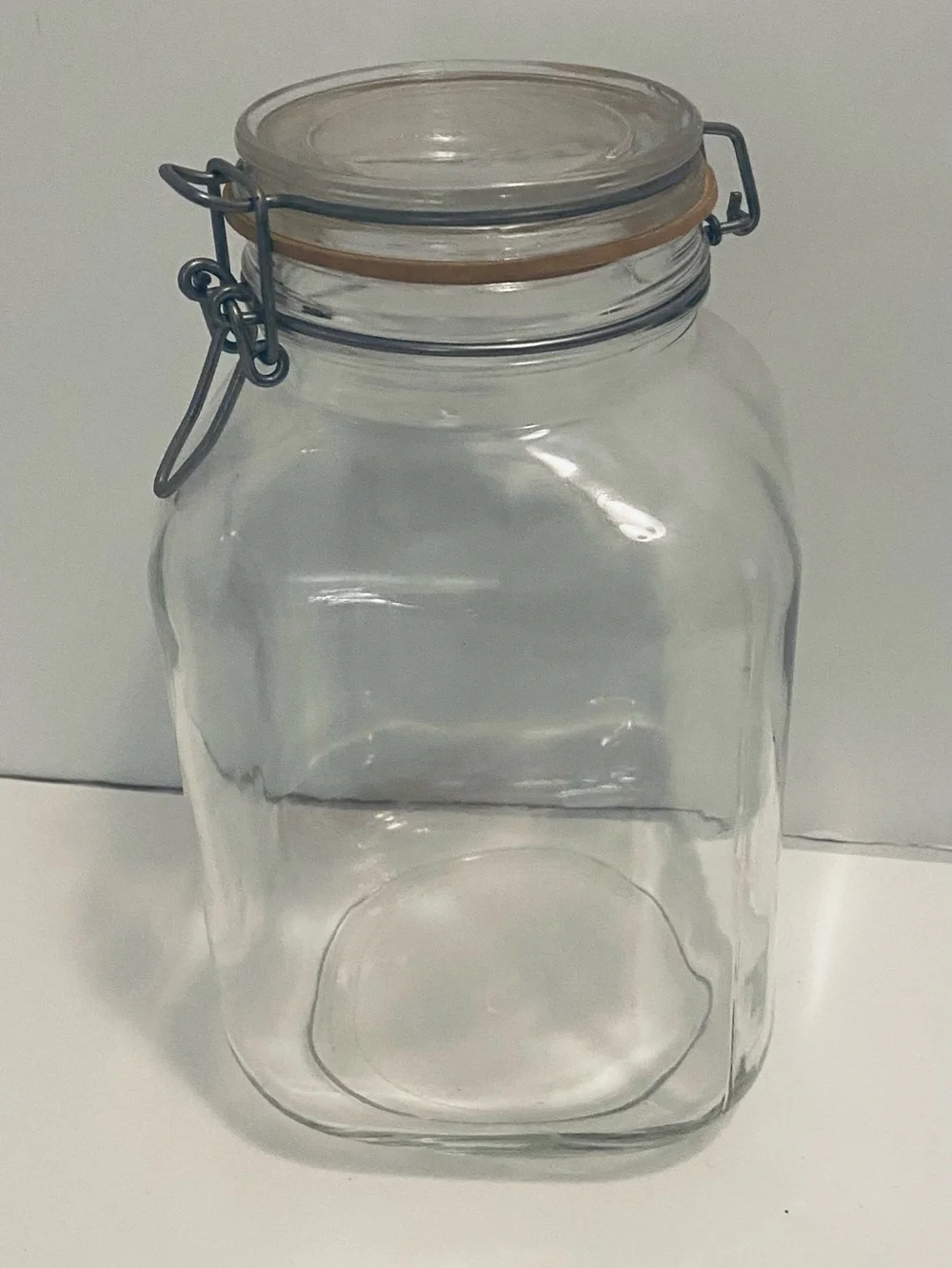 FIOERNZA Glass Storage Jar from Italy. 3L. Rubber seal needs replacing.